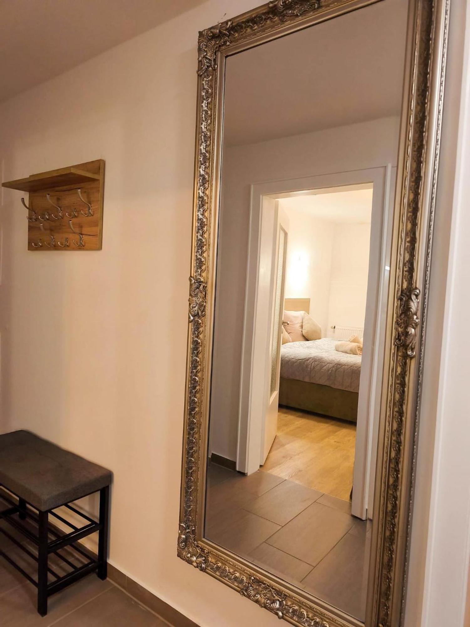 Apartment Falk Homes- Luxus Apartment, Ideal Fuer Geschaeftsreisende & Familien - Nahe Messe, Mit Balkon, Arbeitsplatz & Parkplatz Im Zentrum Nuernbergs, Self Check-in