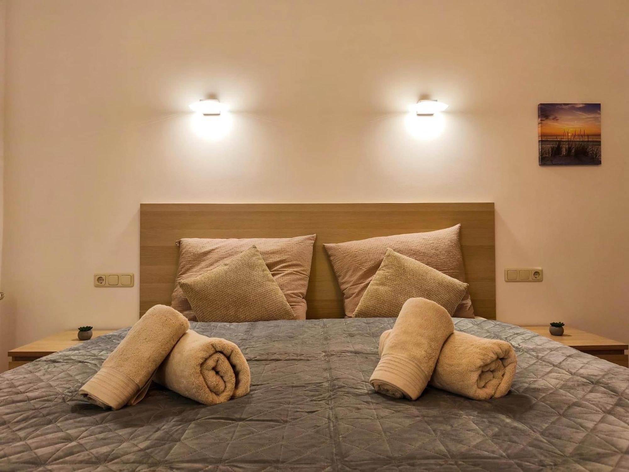 Apartment Falk Homes- Luxus Apartment, Ideal Fuer Geschaeftsreisende & Familien - Nahe Messe, Mit Balkon, Arbeitsplatz & Parkplatz Im Zentrum Nuernbergs, Self Check-in
