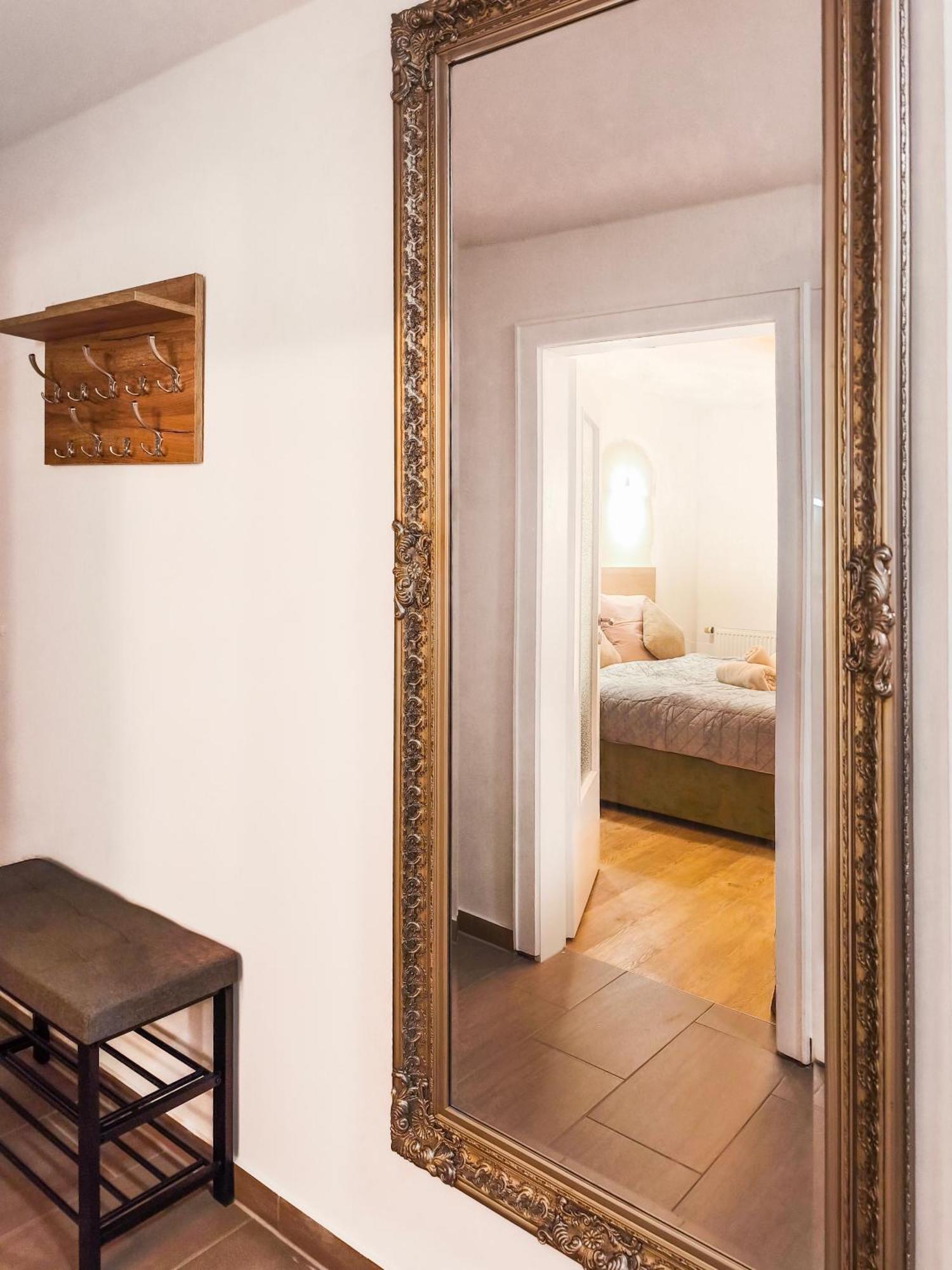 Apartment Falk Homes- Luxus Apartment, Ideal Fuer Geschaeftsreisende & Familien - Nahe Messe, Mit Balkon, Arbeitsplatz & Parkplatz Im Zentrum Nuernbergs, Self Check-in *
