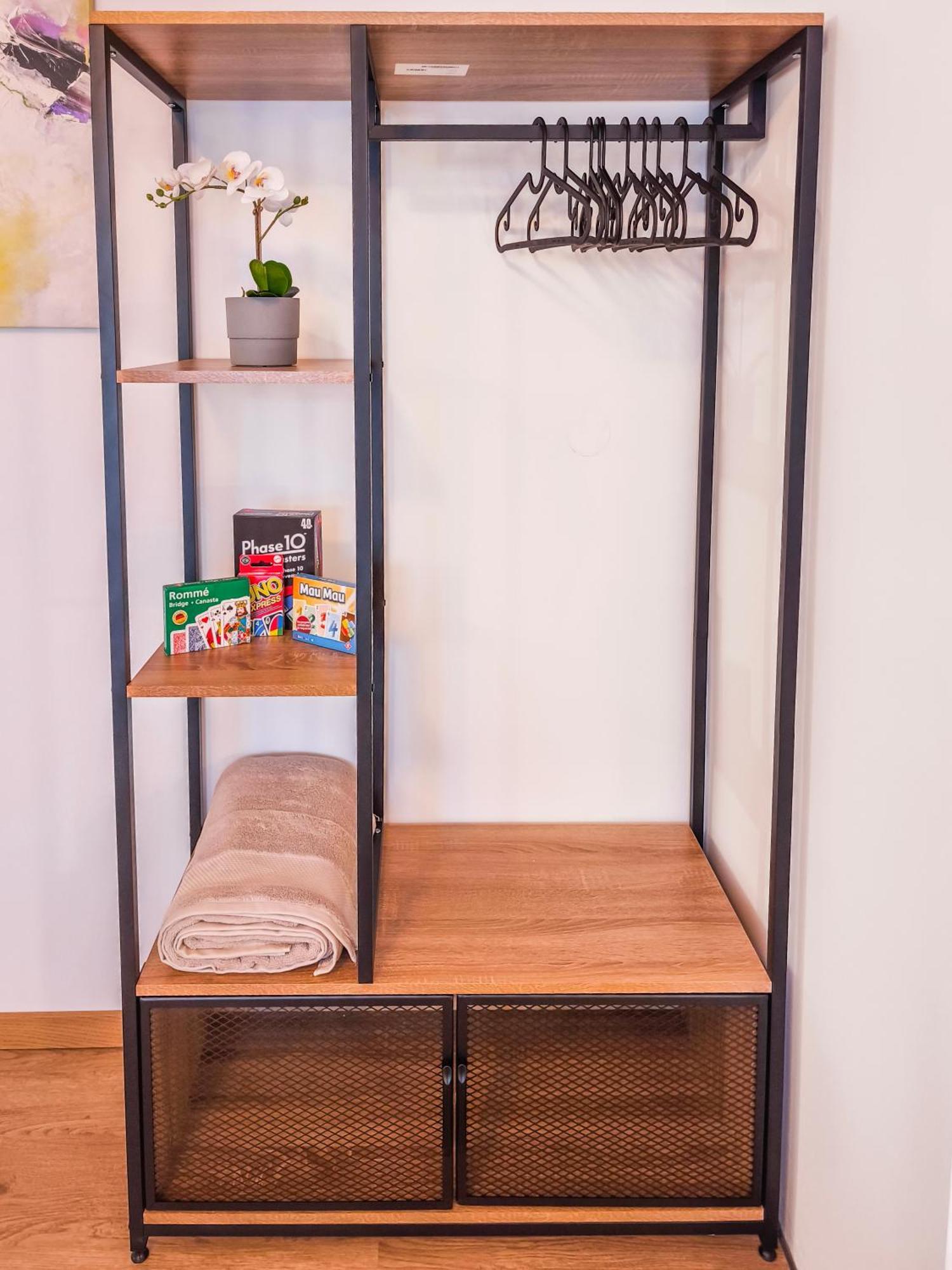 Falk Homes- Luxus Apartment, Ideal Fuer Geschaeftsreisende & Familien - Nahe Messe, Mit Balkon, Arbeitsplatz & Parkplatz Im Zentrum Nuernbergs, Self Check-in Nürnberg